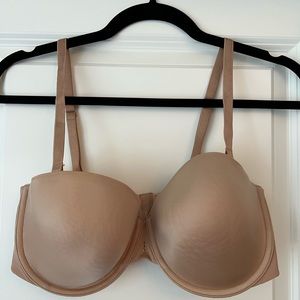 EUC Victoria’s Secret biofit strapless bra 34DD
